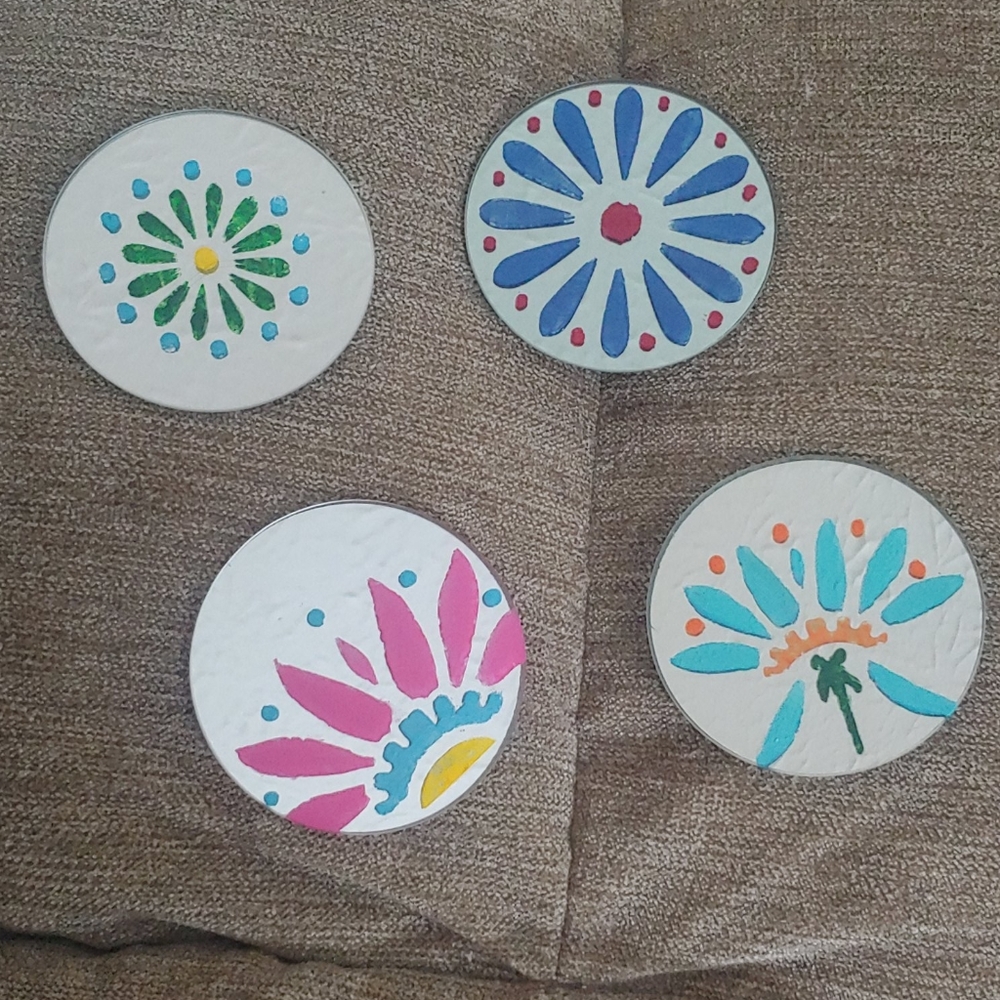 Mini mirrors